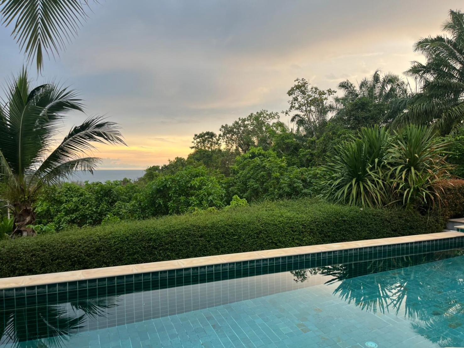 Baan Phukhao Villa Klong Muang Beach Bagian luar foto